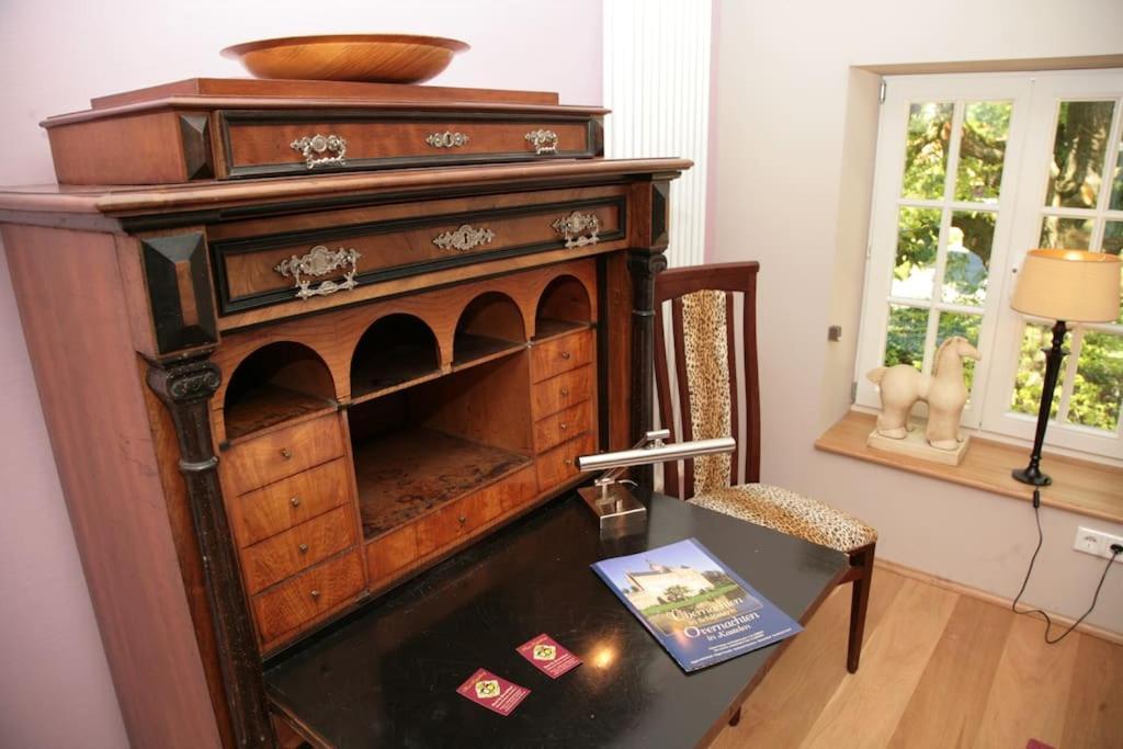Haus Keppelborg: Zi Antonia Mit Kirchplatzblick Apartment Heek Екстериор снимка